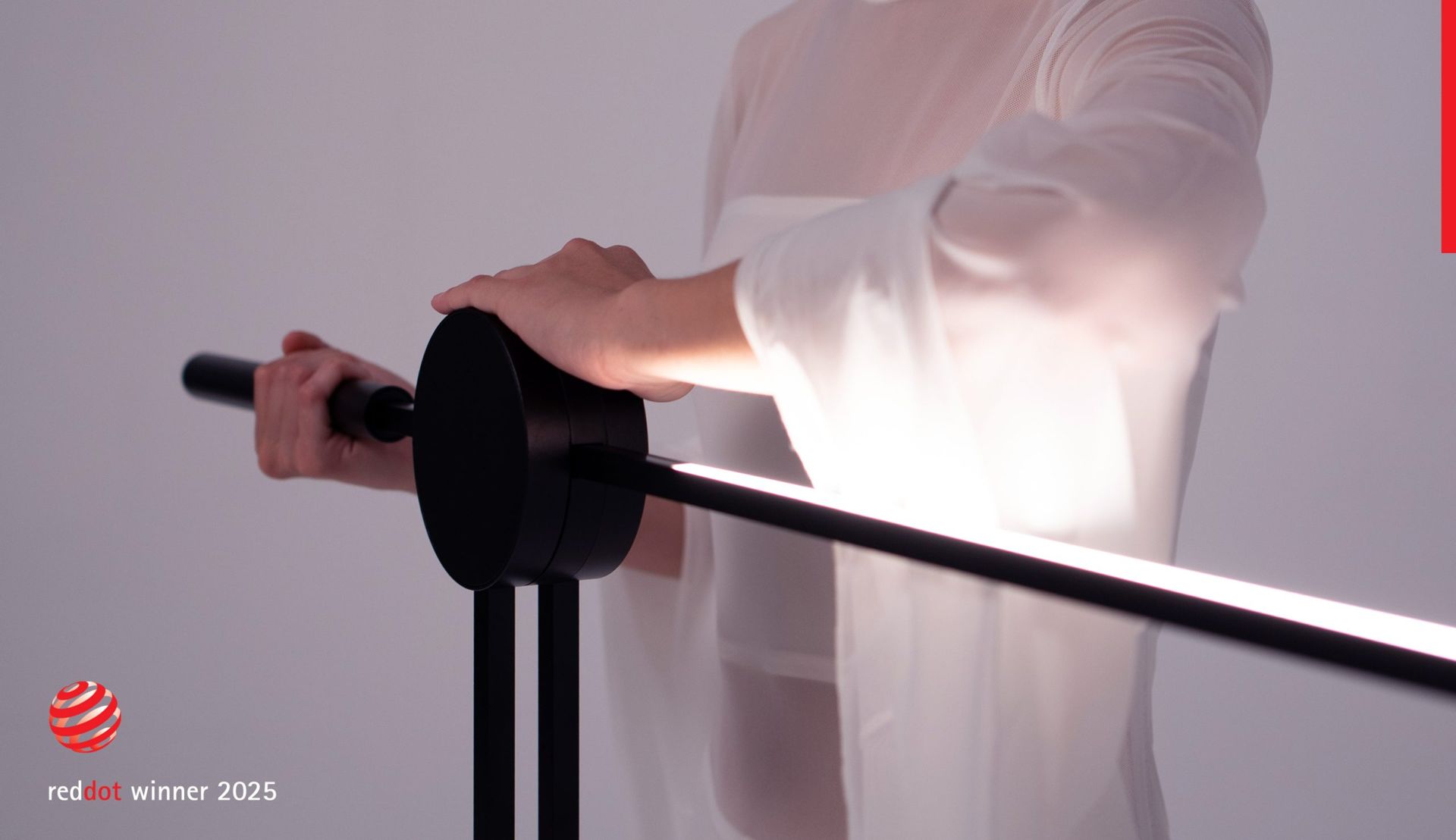 Akrovatis de VK Leading Light, Red Dot Design Award 2025