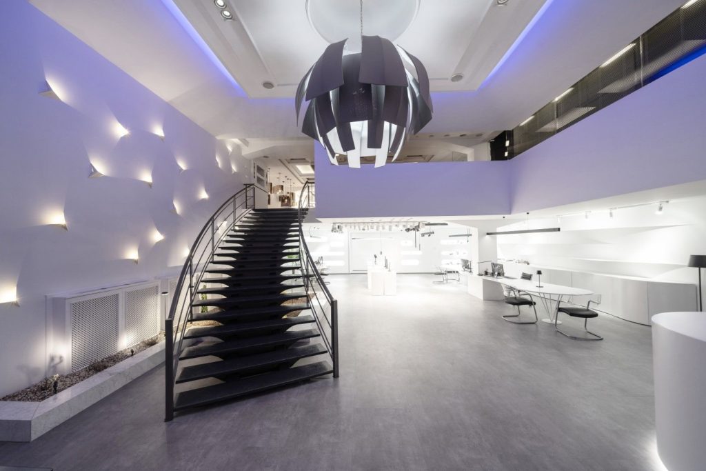 Showroom de VK Leading Light en Atenas